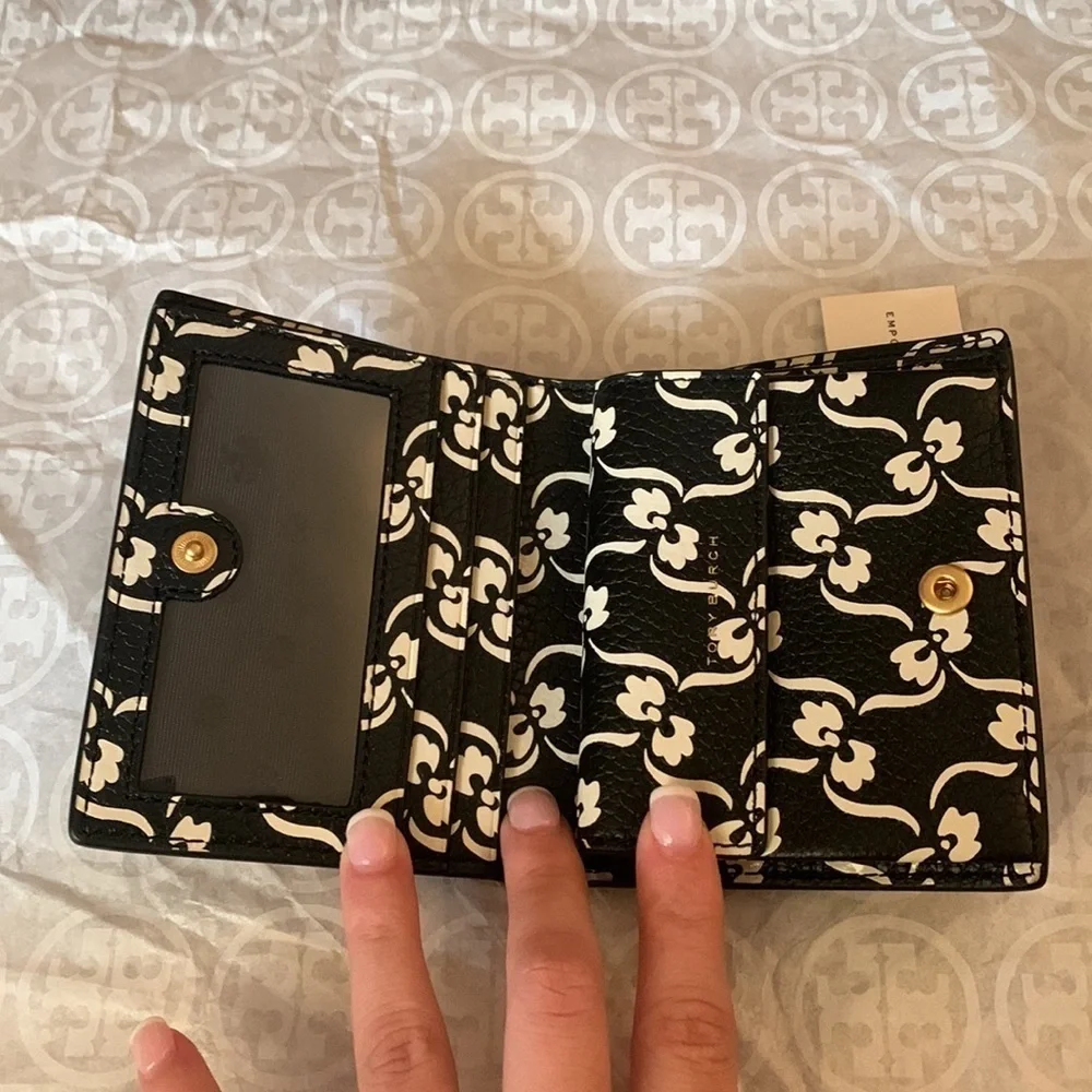 Tory Burch tory burch